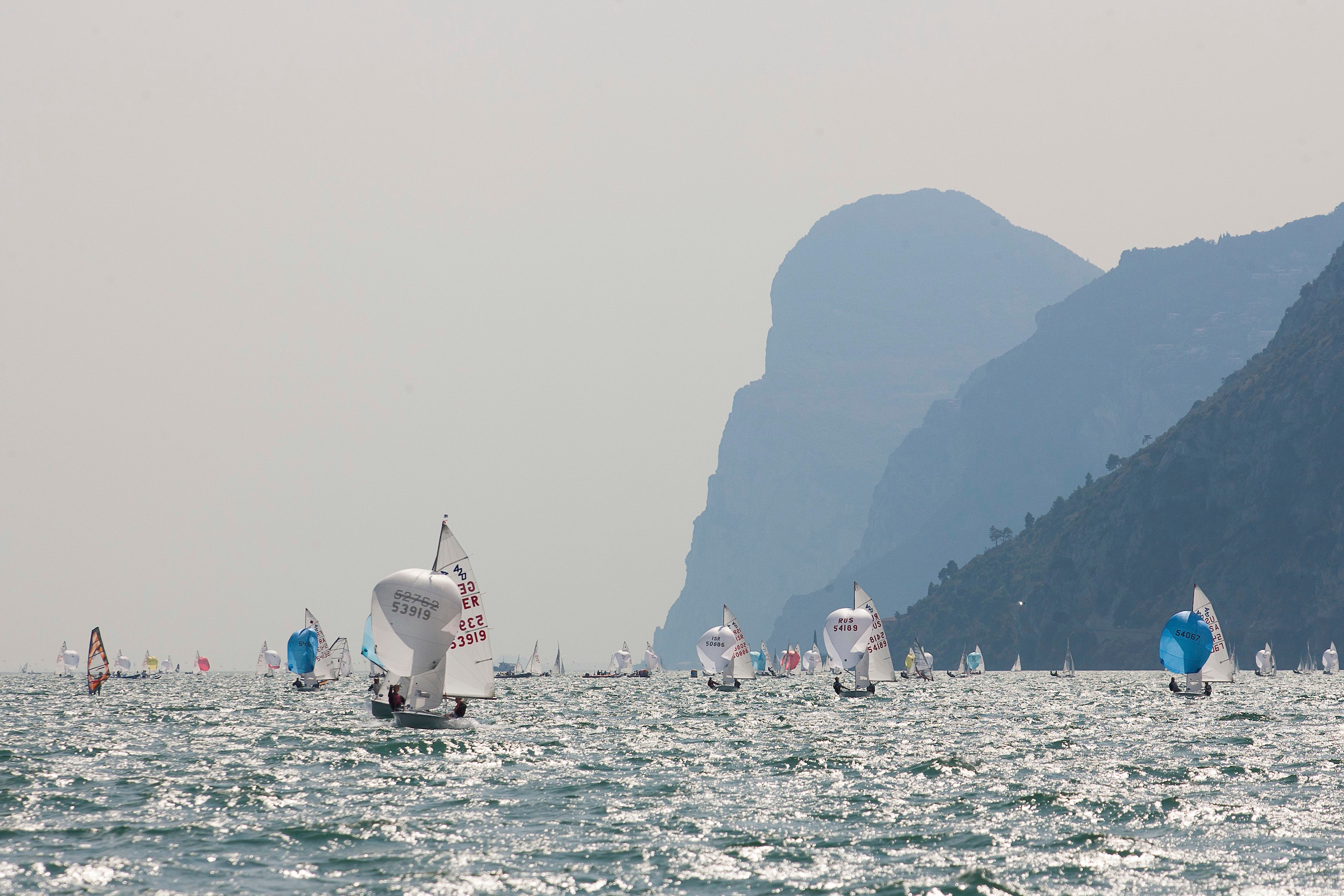 Segelweltmeisterschaft 2024: Die goldene Gelegenheit für einen Urlaub am Gardasee