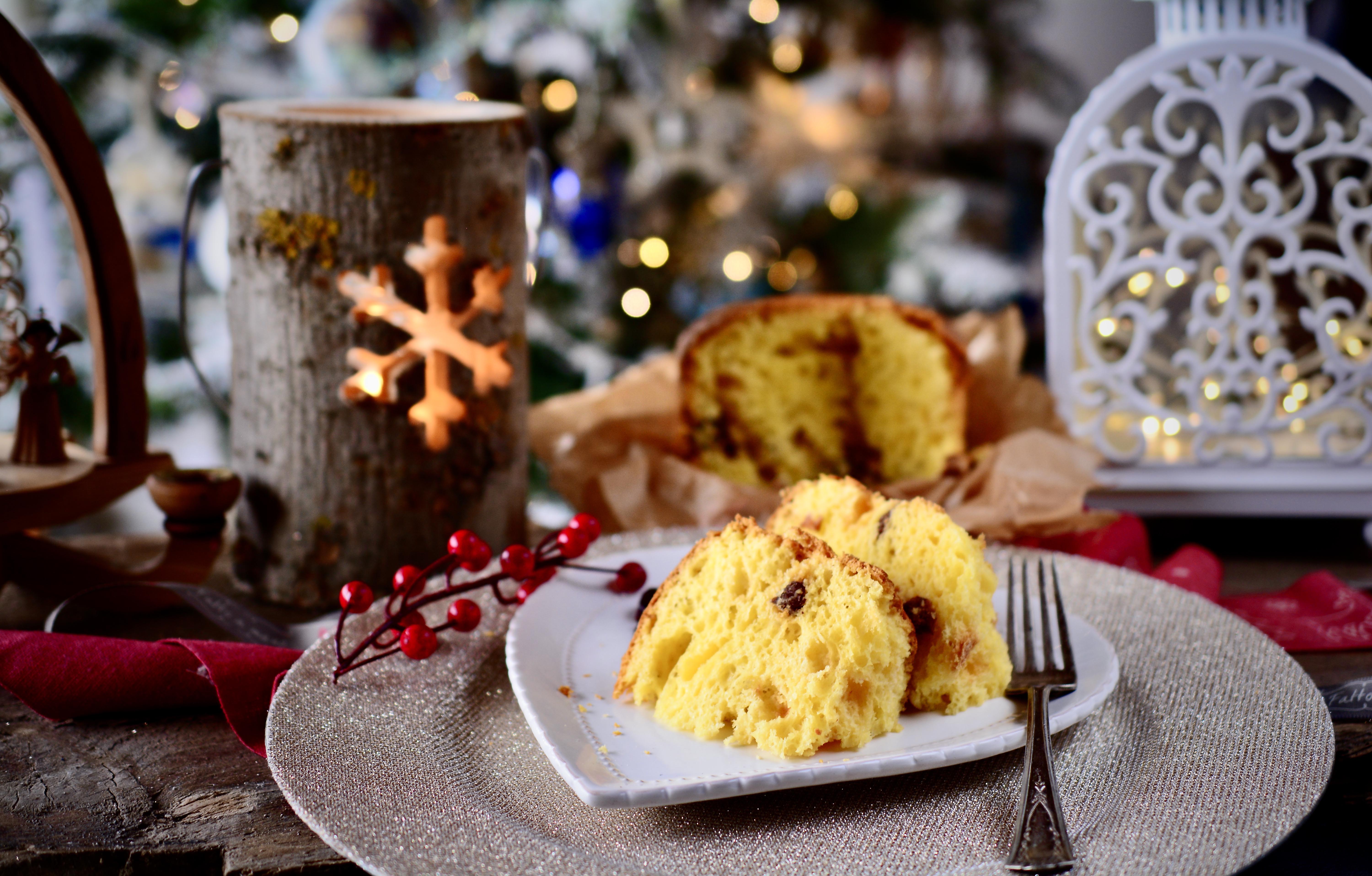 Recipe of Christmas panettone flavored with Garda extra virgin olive oil