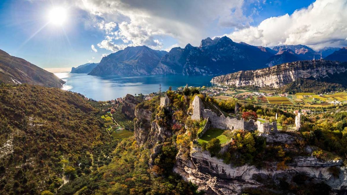 5 castles to visit on Lake Garda